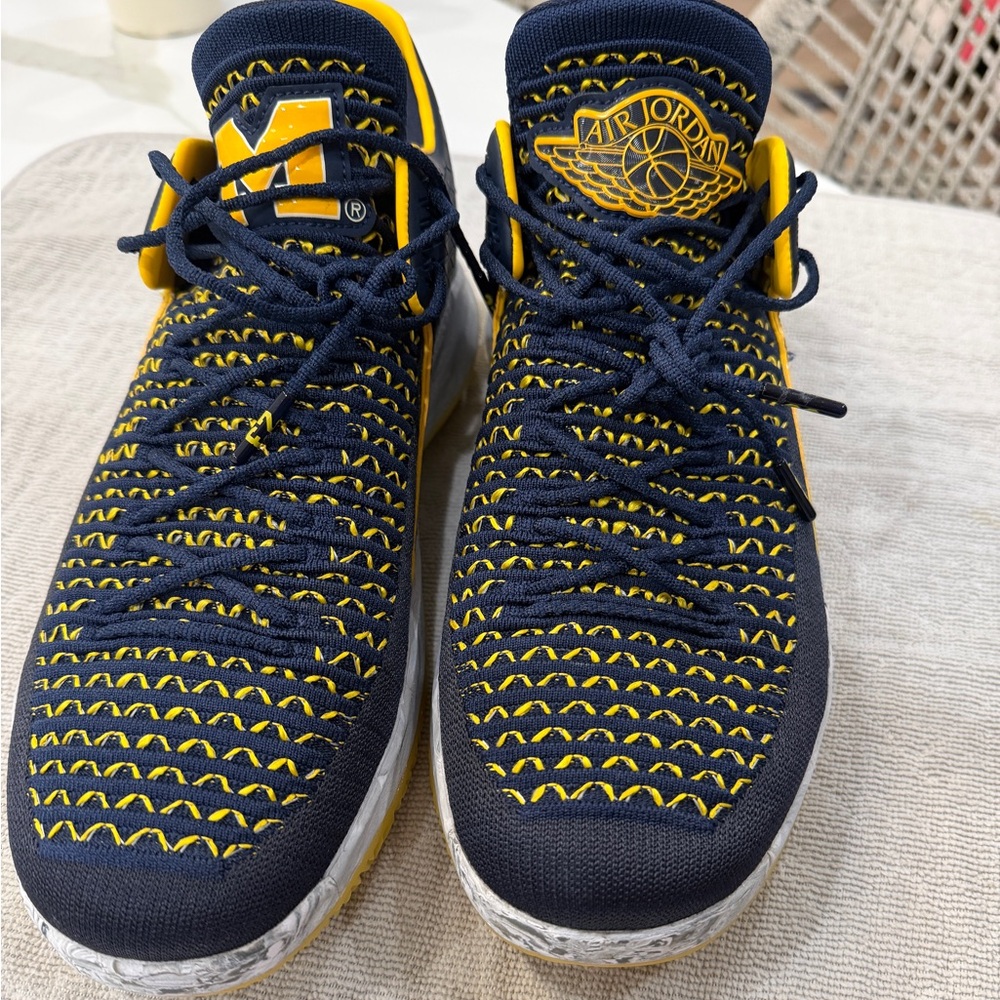 Ltd Edition Michigan Wolverines Basketball Jordan 32 Low PF Men’s 10.5